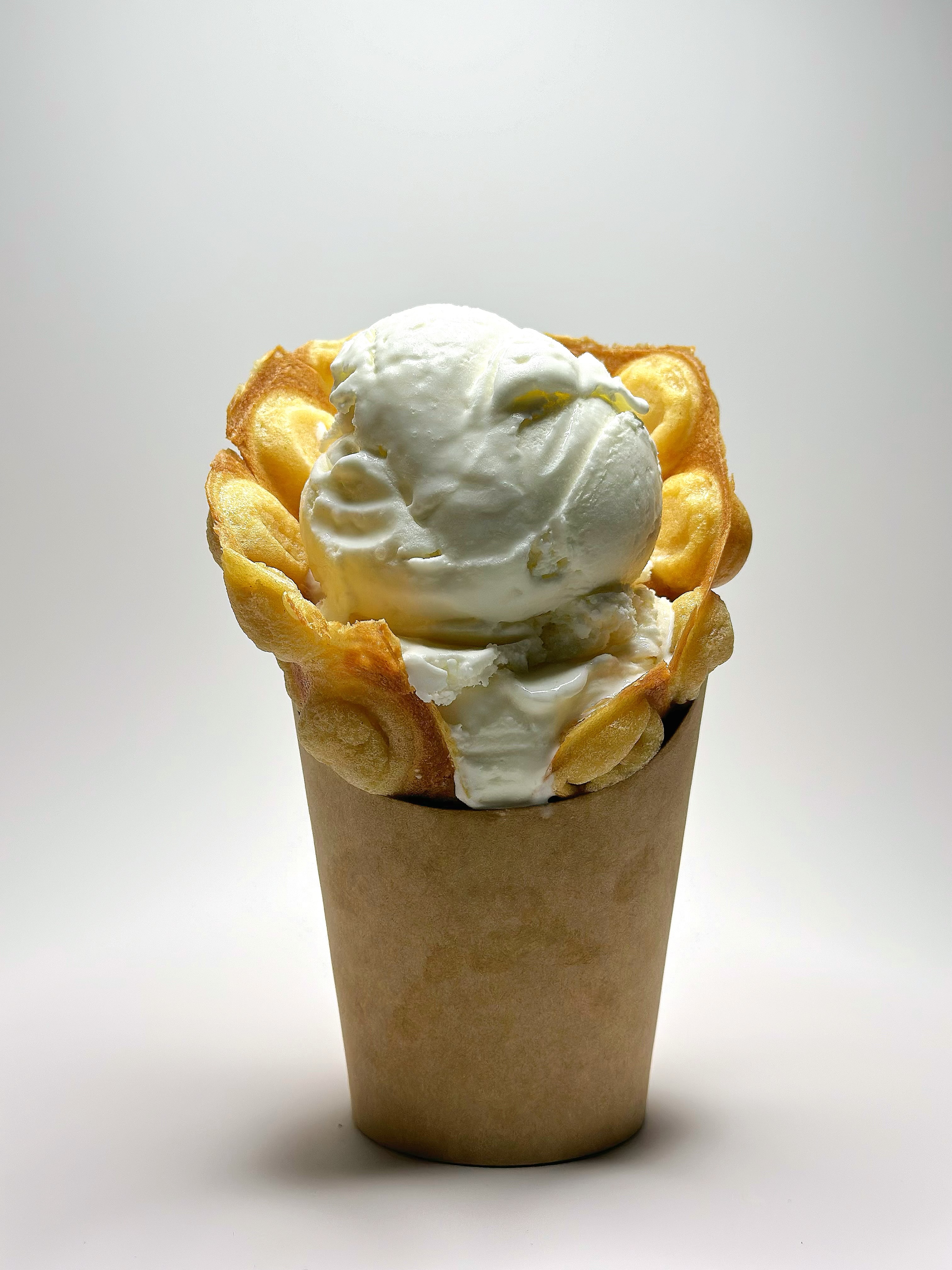 Mr. Oreo Bubble Waffle